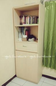 Lemari Buku Dan Rak