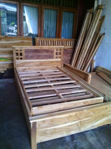 Tempat Tidur Minimalis 003